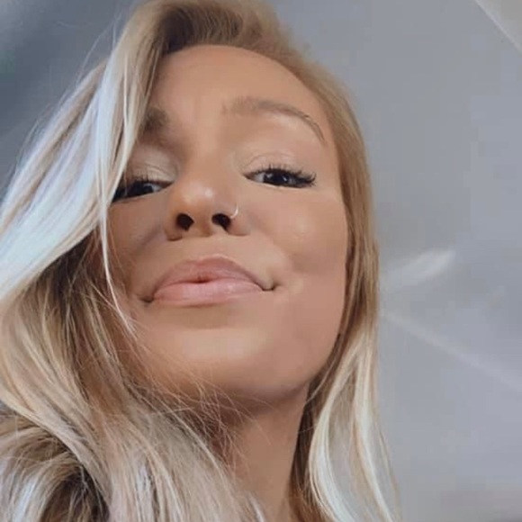 Meet your Posher, Mary - Picture 1 of 1